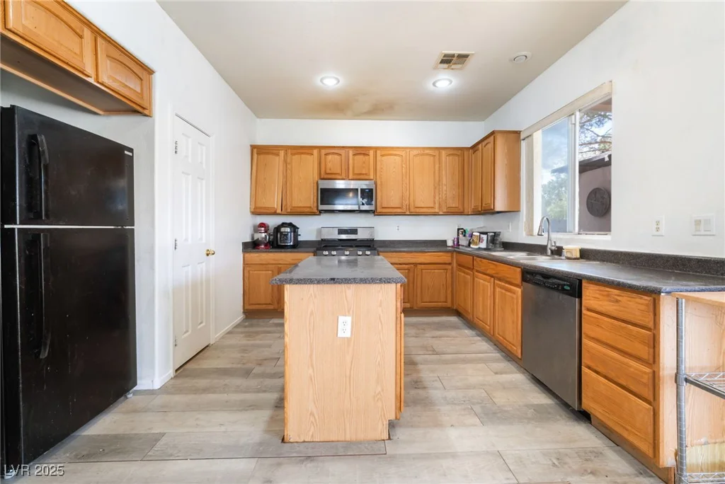 4062 El Campo Grande, North Las Vegas, NV 89031