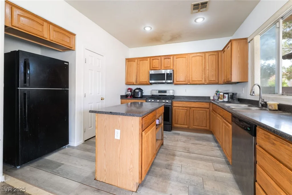 4062 El Campo Grande, North Las Vegas, NV 89031