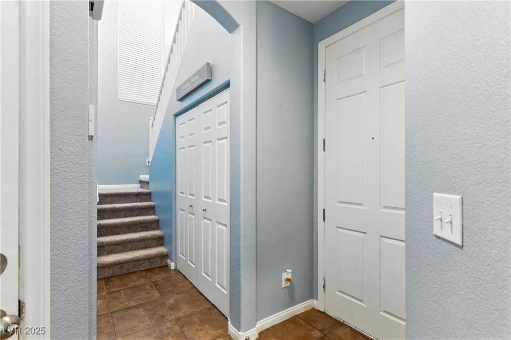 8439 Lucero, Las Vegas, NV 89149