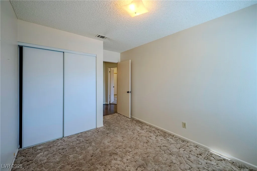 1315 Foxglove, Las Vegas, NV 89142