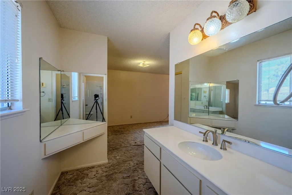 1315 Foxglove, Las Vegas, NV 89142
