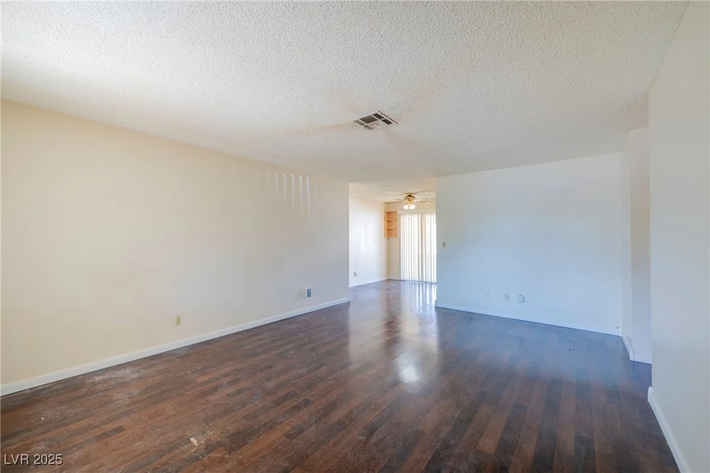 1315 Foxglove, Las Vegas, NV 89142