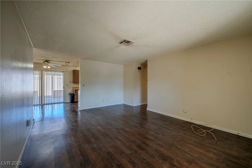 1315 Foxglove, Las Vegas, NV 89142