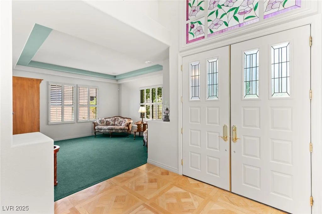 1932 Glenview, Las Vegas, NV 89134