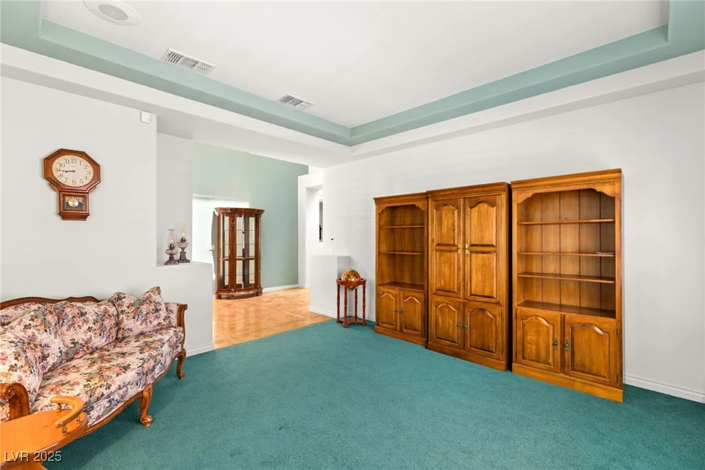 1932 Glenview, Las Vegas, NV 89134