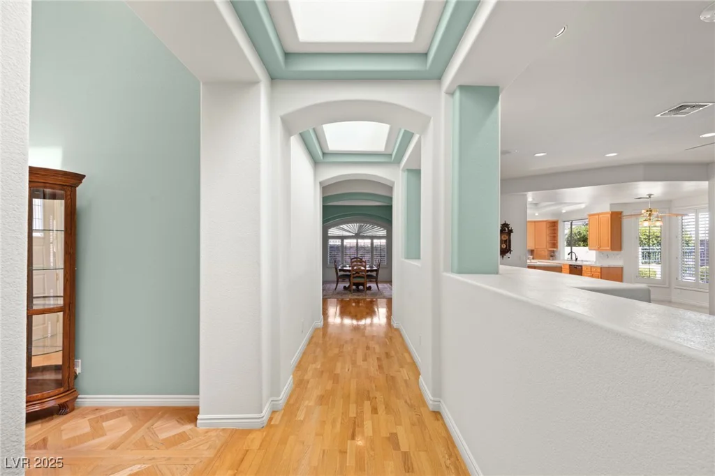 1932 Glenview, Las Vegas, NV 89134