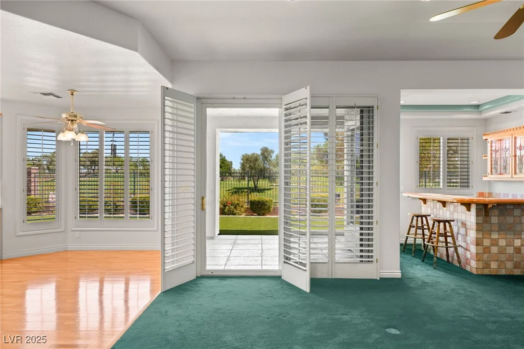 1932 Glenview, Las Vegas, NV 89134