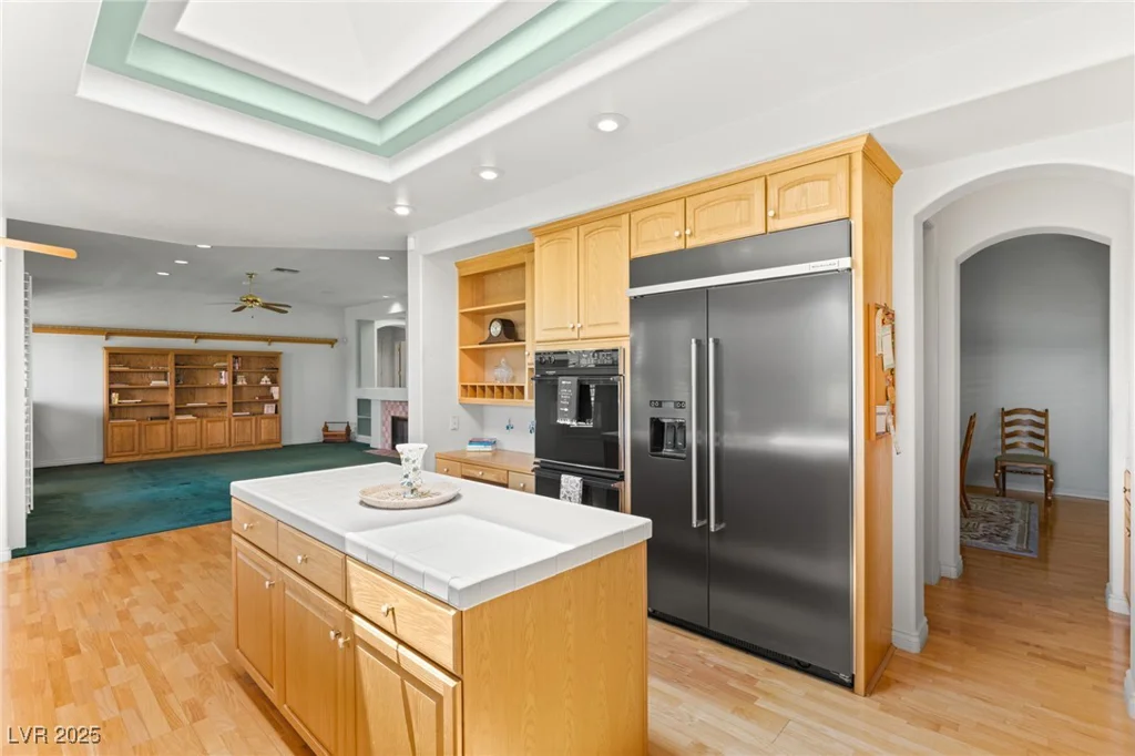1932 Glenview, Las Vegas, NV 89134