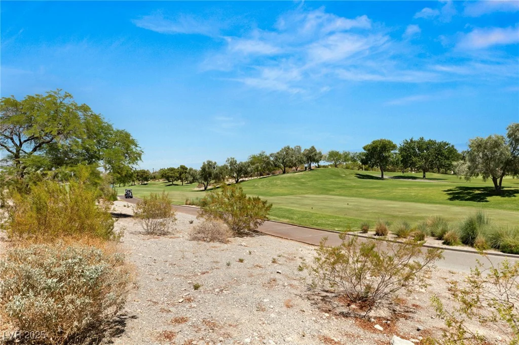 1932 Glenview, Las Vegas, NV 89134