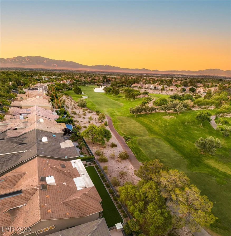 1932 Glenview, Las Vegas, NV 89134