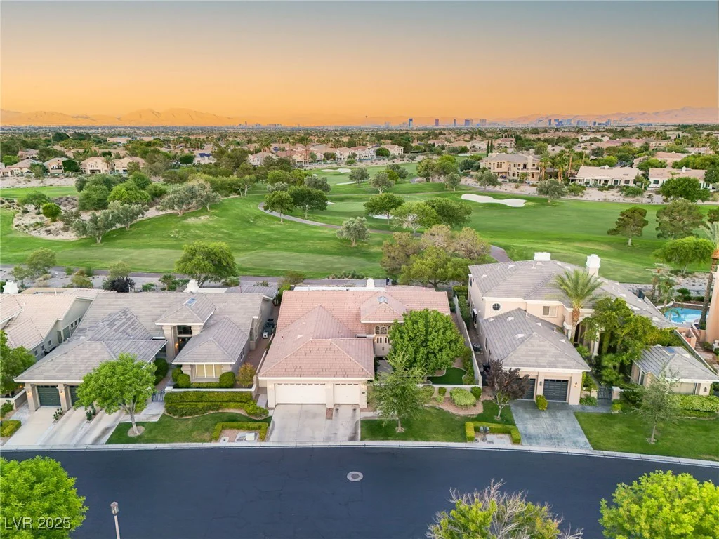 1932 Glenview, Las Vegas, NV 89134
