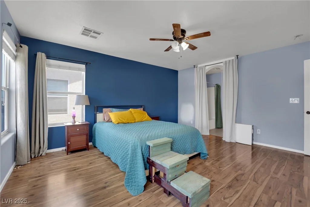 4937 Miners Ridge Dr, Las Vegas, NV 89122