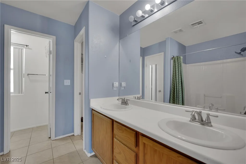 4937 Miners Ridge Dr, Las Vegas, NV 89122