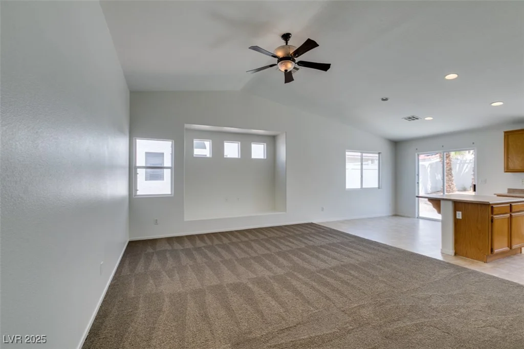 352 River Glider, North Las Vegas, NV 89084