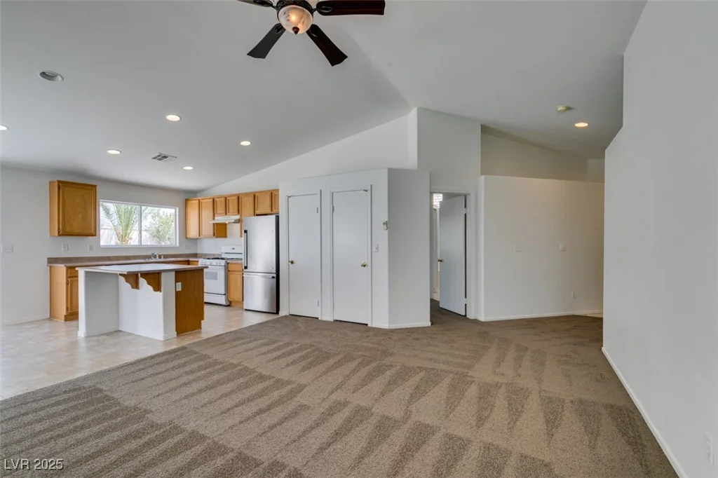 352 River Glider, North Las Vegas, NV 89084