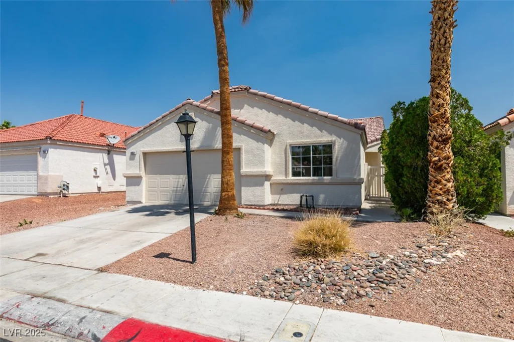 352 River Glider, North Las Vegas, NV 89084