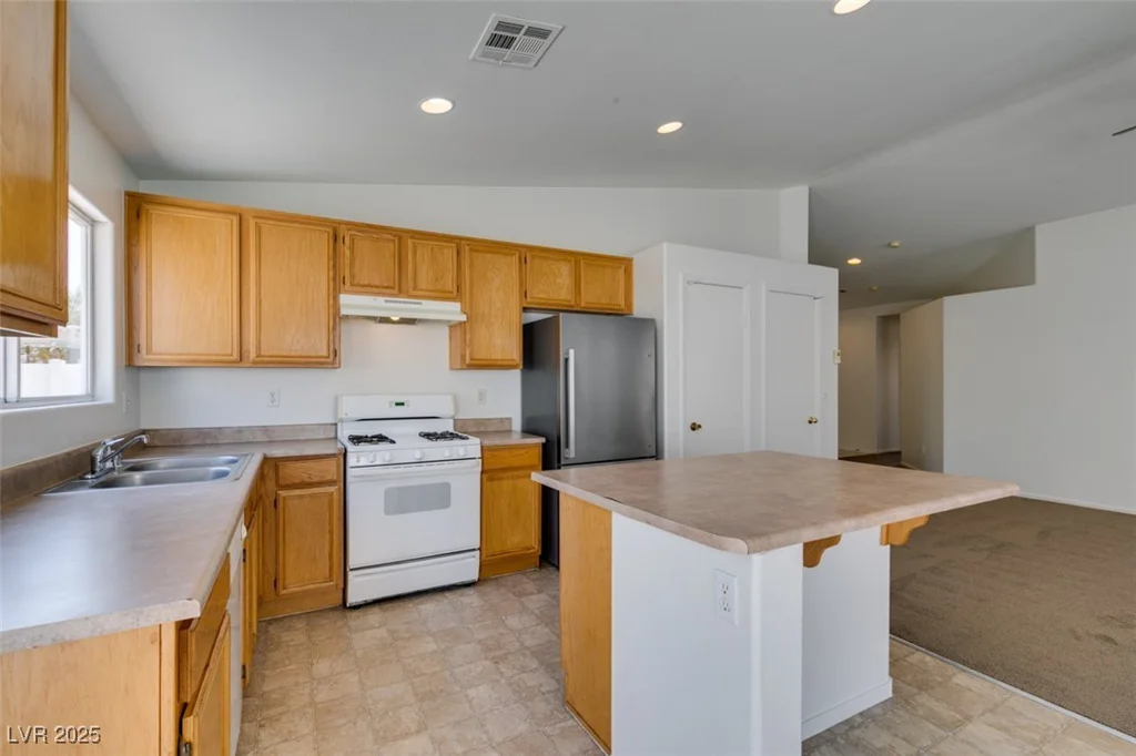 352 River Glider, North Las Vegas, NV 89084
