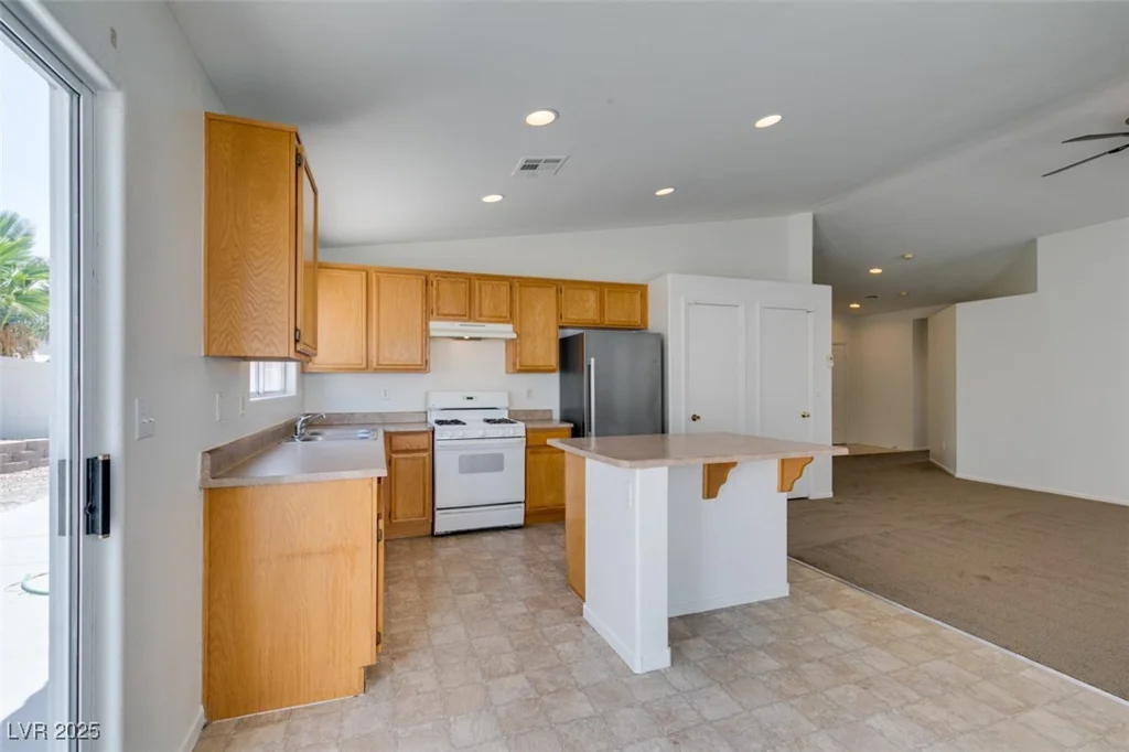 352 River Glider, North Las Vegas, NV 89084