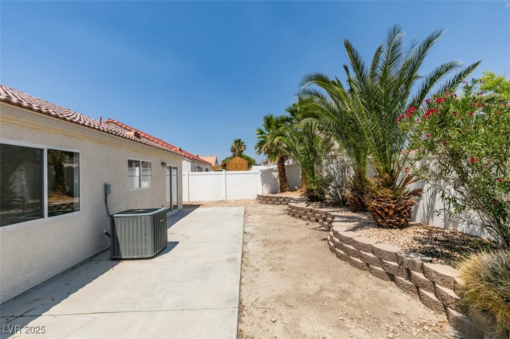 352 River Glider, North Las Vegas, NV 89084