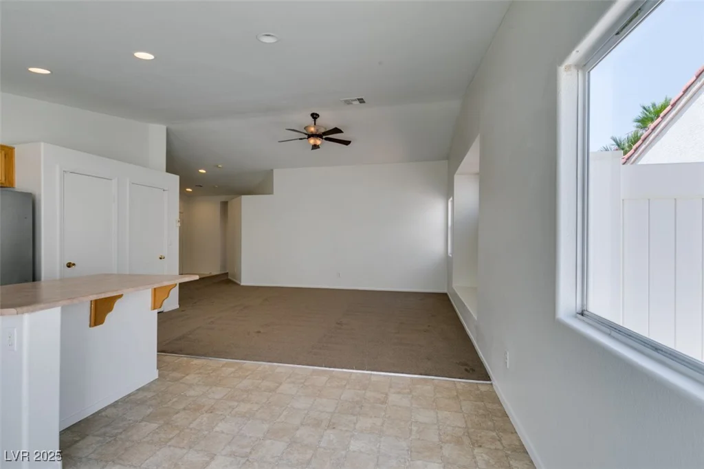 352 River Glider, North Las Vegas, NV 89084