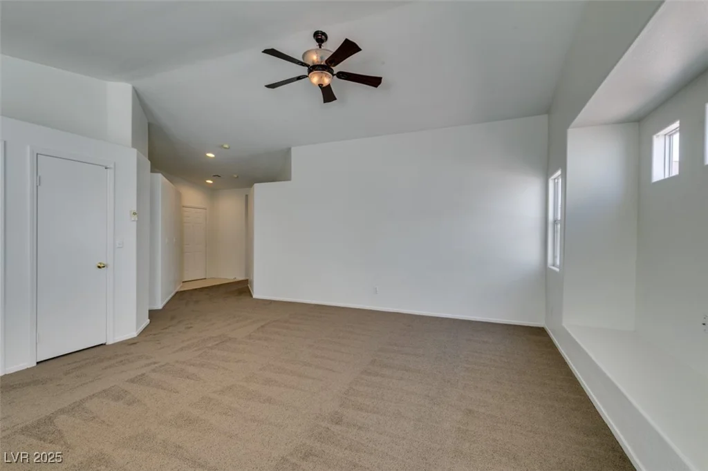 352 River Glider, North Las Vegas, NV 89084