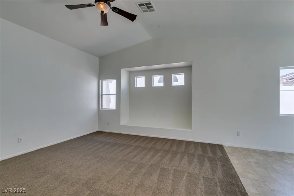 352 River Glider, North Las Vegas, NV 89084