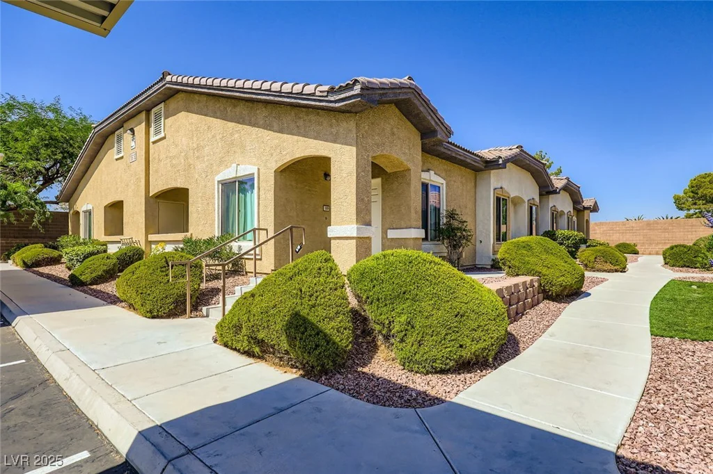8805 Jeffreys, Las Vegas, NV 89123