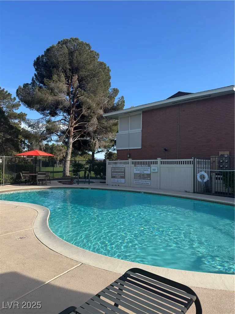 2838 Loveland, Las Vegas, NV 89109