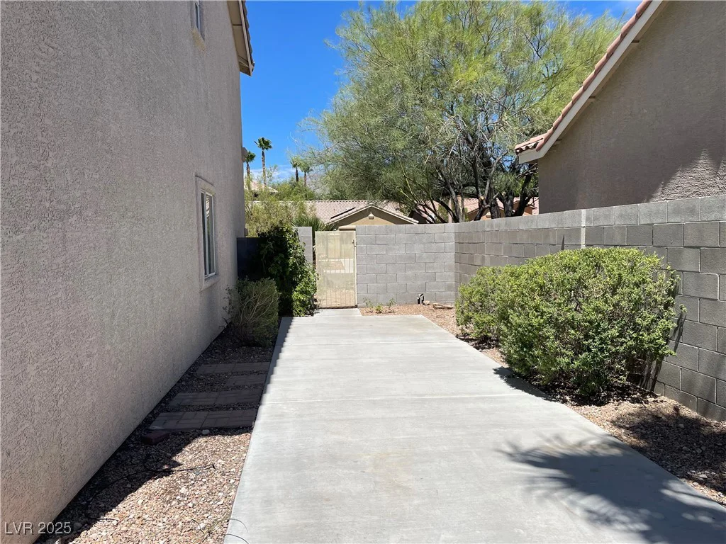 164 Swale, Las Vegas, NV 89144