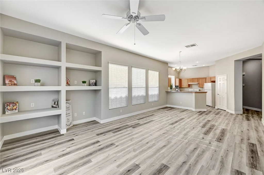 185 Coney Island, Las Vegas, NV 89123