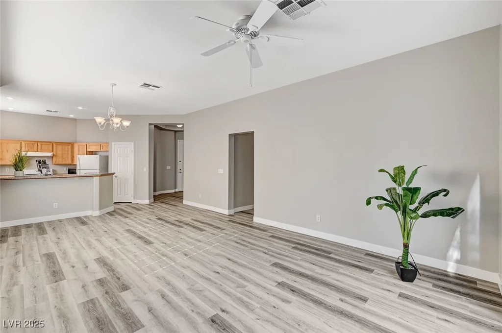 185 Coney Island, Las Vegas, NV 89123