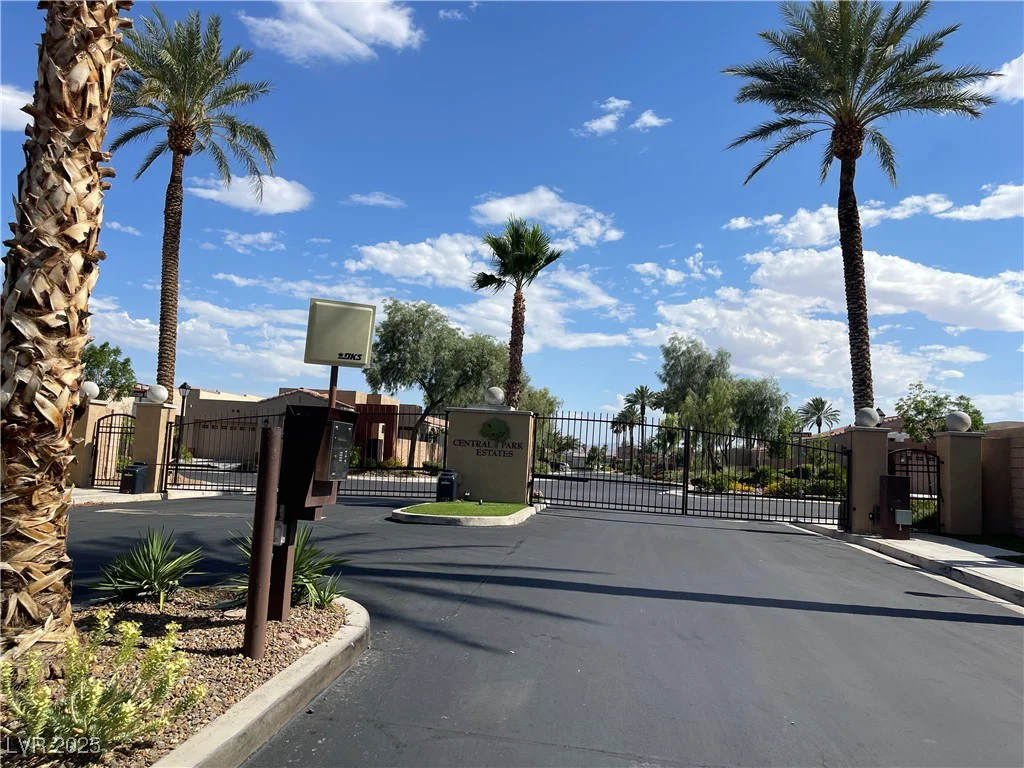 185 Coney Island, Las Vegas, NV 89123