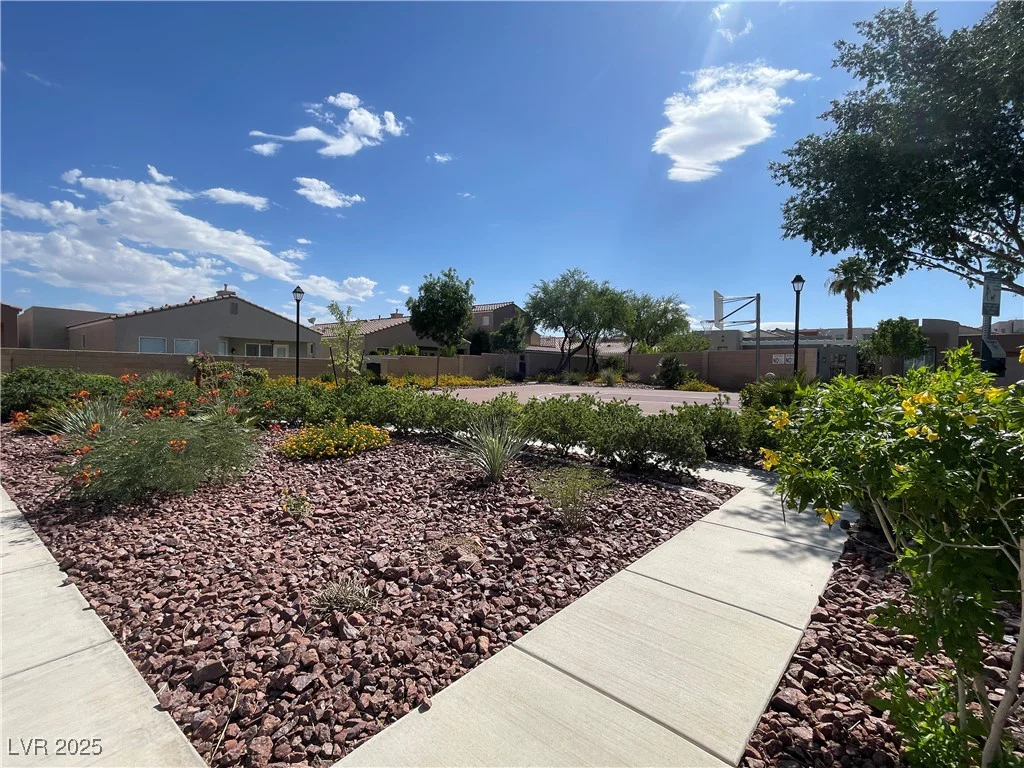 185 Coney Island, Las Vegas, NV 89123