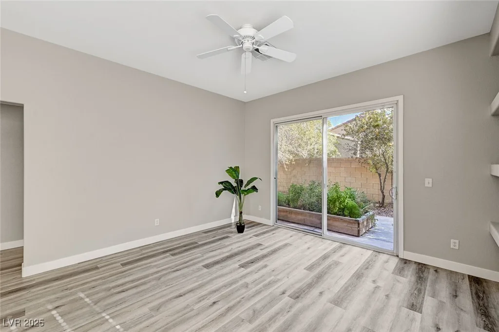 185 Coney Island, Las Vegas, NV 89123