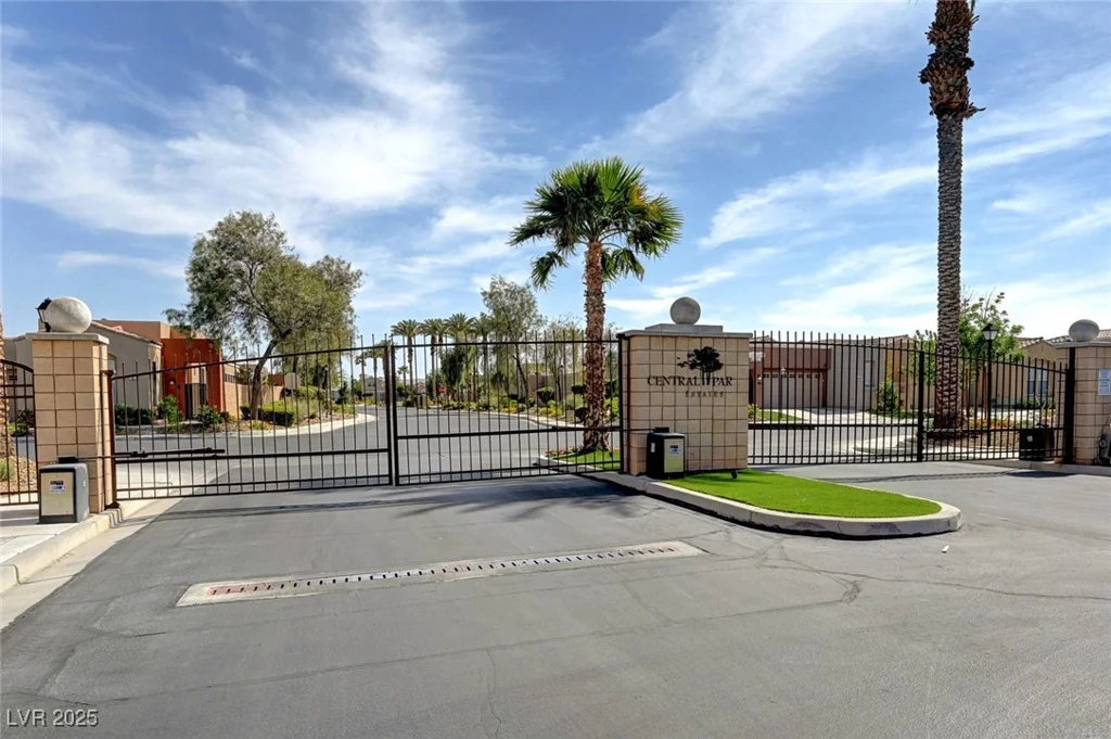 185 Coney Island, Las Vegas, NV 89123