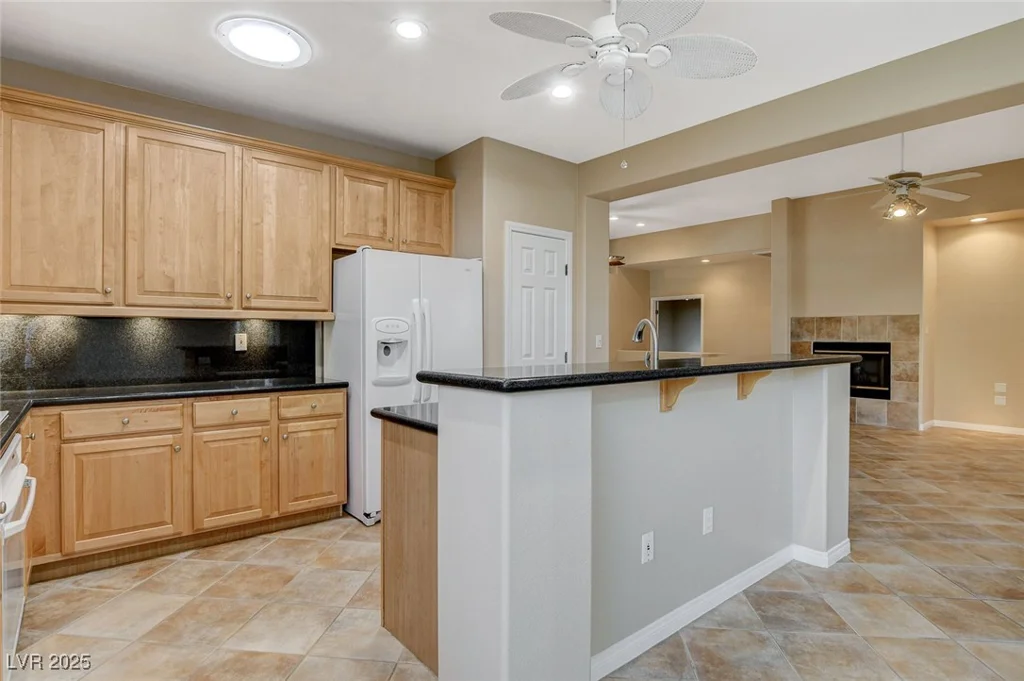 10308 Wellside Hill, Las Vegas, NV 89145