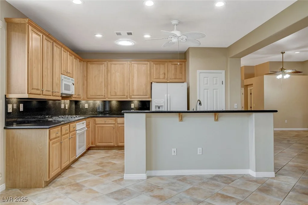 10308 Wellside Hill, Las Vegas, NV 89145