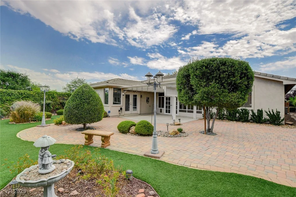 10308 Wellside Hill, Las Vegas, NV 89145