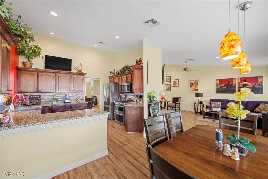 2408 Sunset Beach, Las Vegas, NV 89128