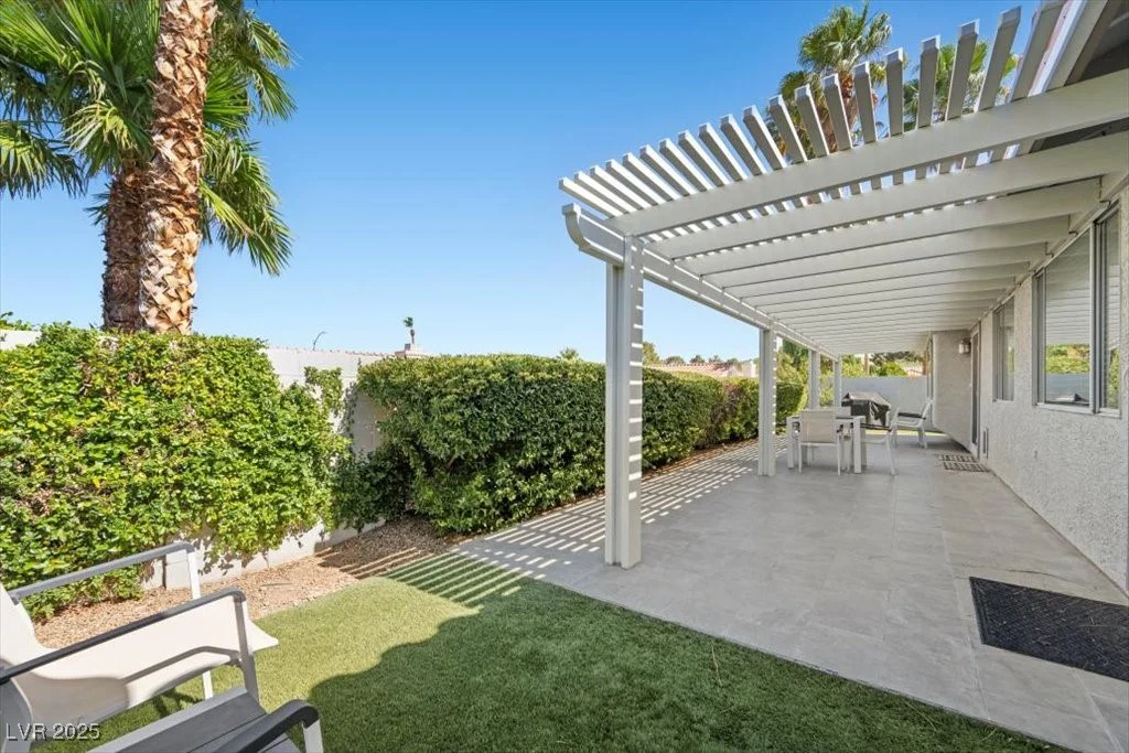 2408 Sunset Beach, Las Vegas, NV 89128