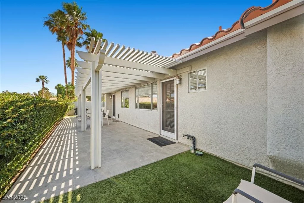 2408 Sunset Beach, Las Vegas, NV 89128