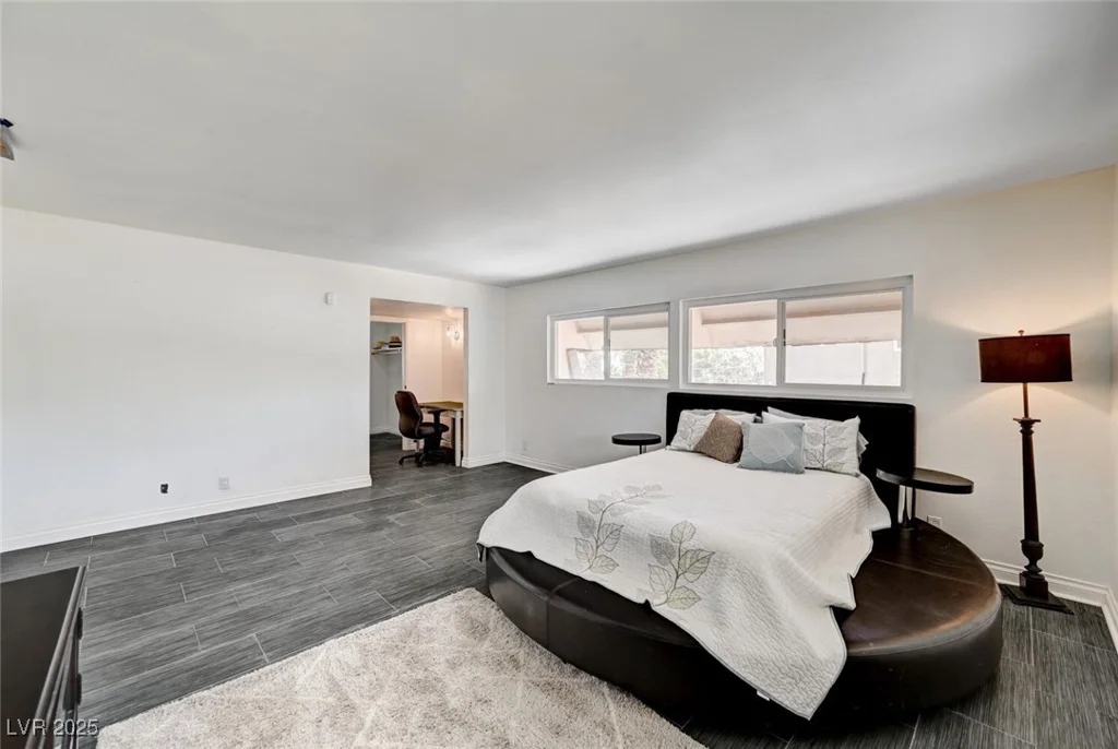 2095 Mohigan, Las Vegas, NV 89169