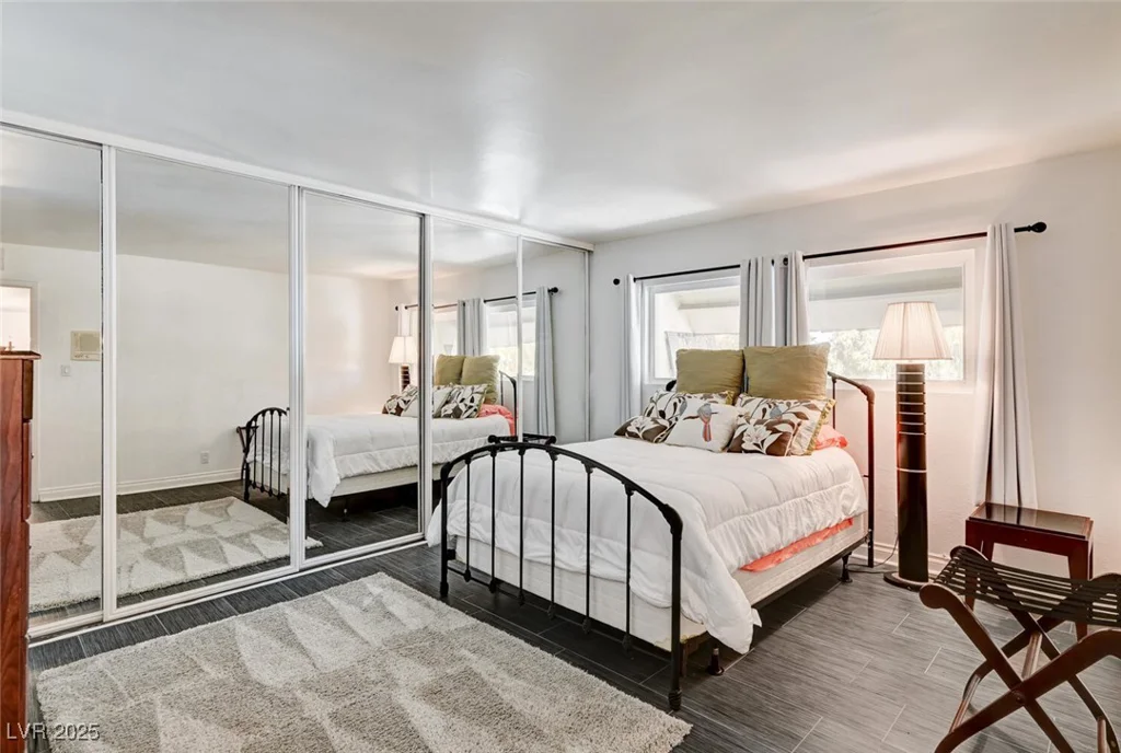 2095 Mohigan, Las Vegas, NV 89169