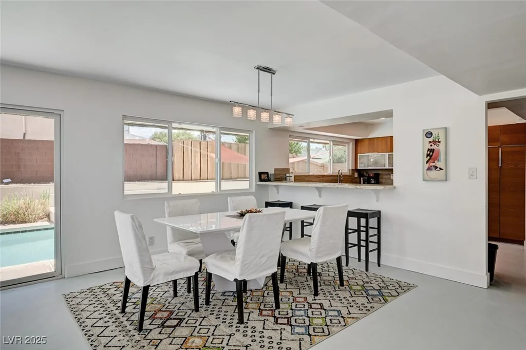2095 Mohigan, Las Vegas, NV 89169