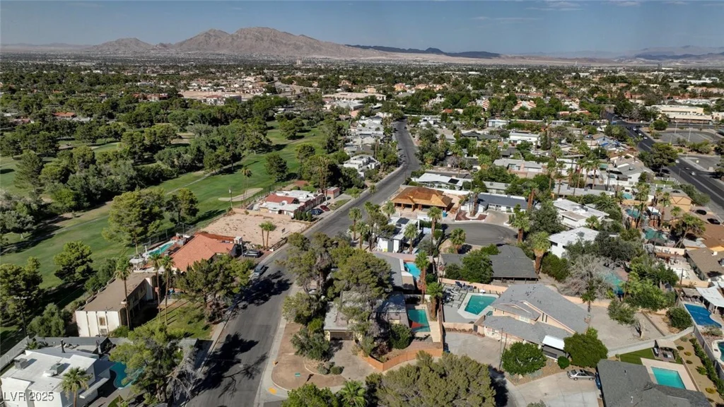 2095 Mohigan, Las Vegas, NV 89169