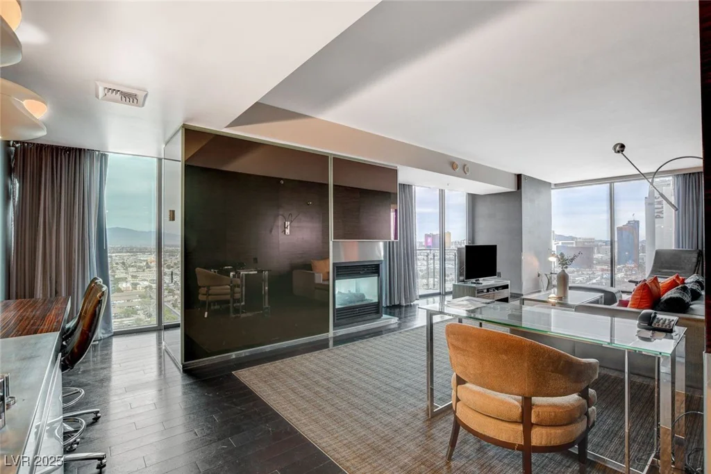 4381 Flamingo, Las Vegas, NV 89103