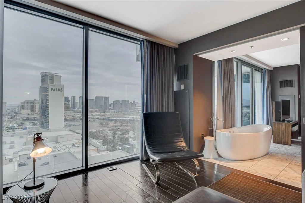 4381 Flamingo, Las Vegas, NV 89103