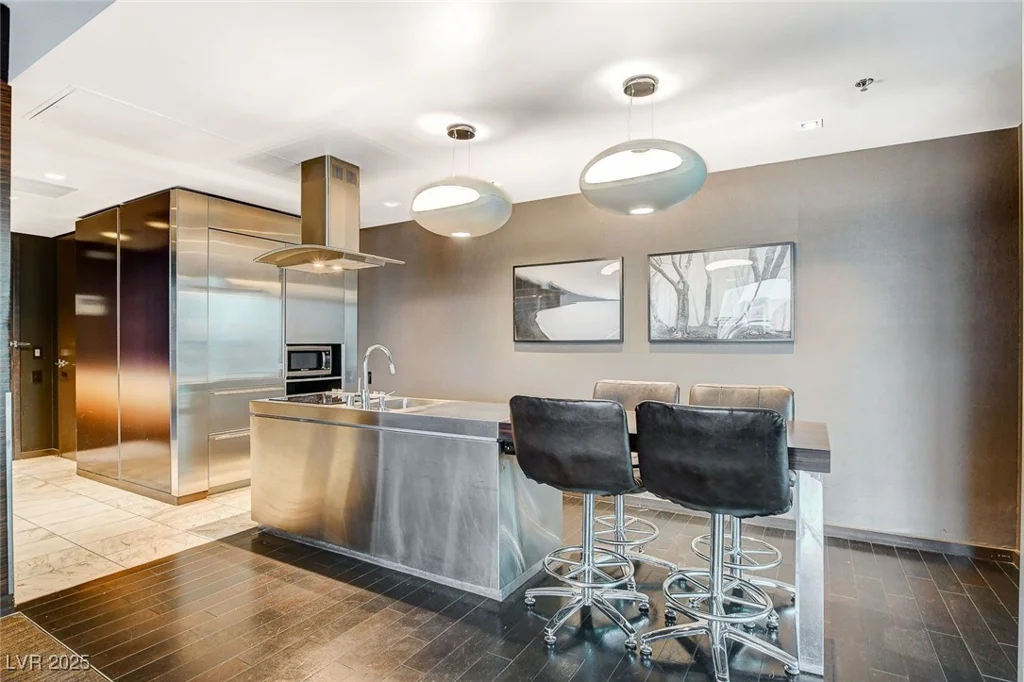 4381 Flamingo, Las Vegas, NV 89103