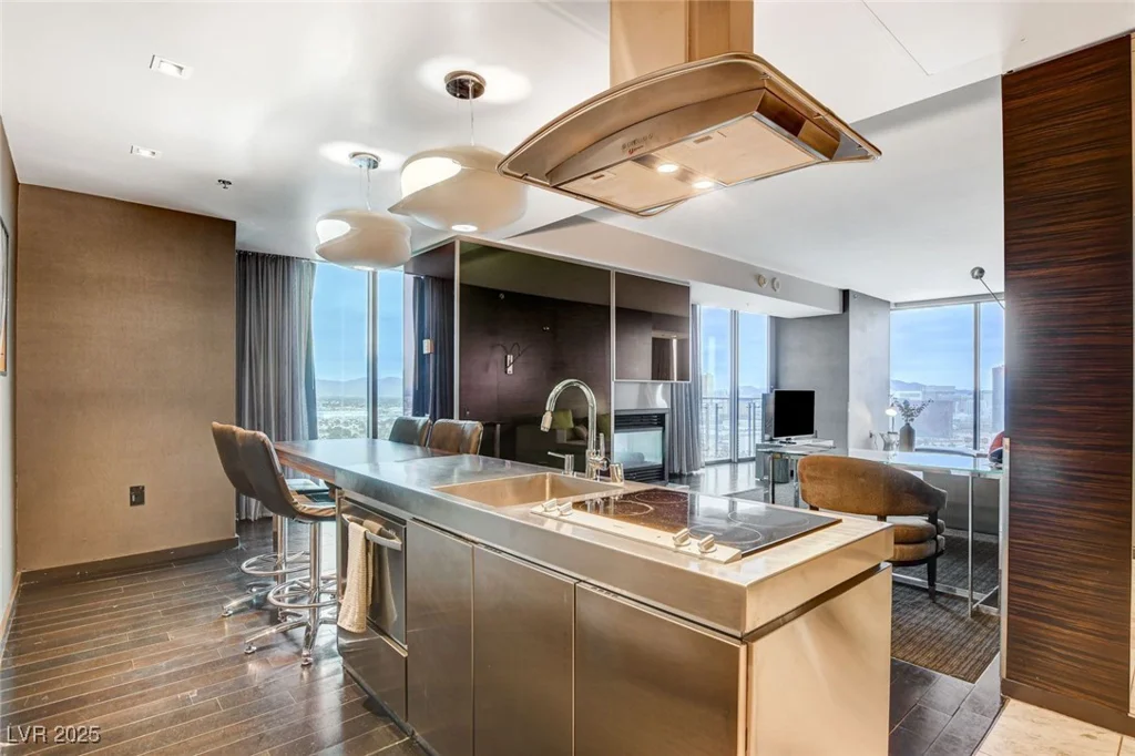 4381 Flamingo, Las Vegas, NV 89103