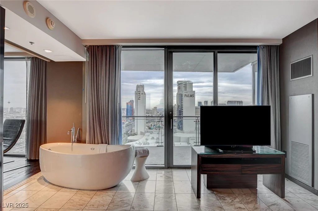 4381 Flamingo, Las Vegas, NV 89103